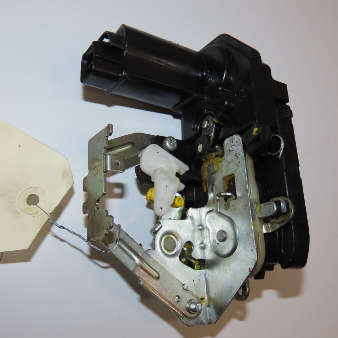 Serrure porte arg occasion HYUNDAI I 10 I Phase 1 03-2008->12-2010 1.2i 814100X021 2