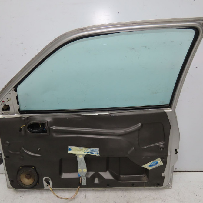 Porte avant droite occasion FORD FIESTA IV Phase 1 09-1995->09-1999 1.3i 1007032 2