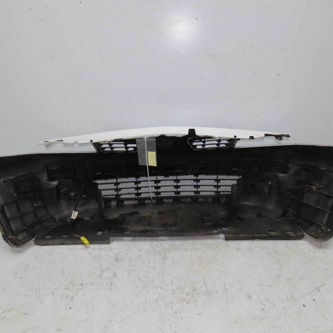 Pare-choc avant occasion RENAULT MEGANE II Phase 2 01-2006->06-2009 1.9 DCI 130ch 620223579R 2