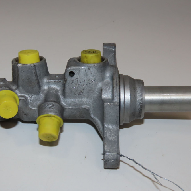 Maitre cylindre occasion FORD ECOSPORT 2394055 2