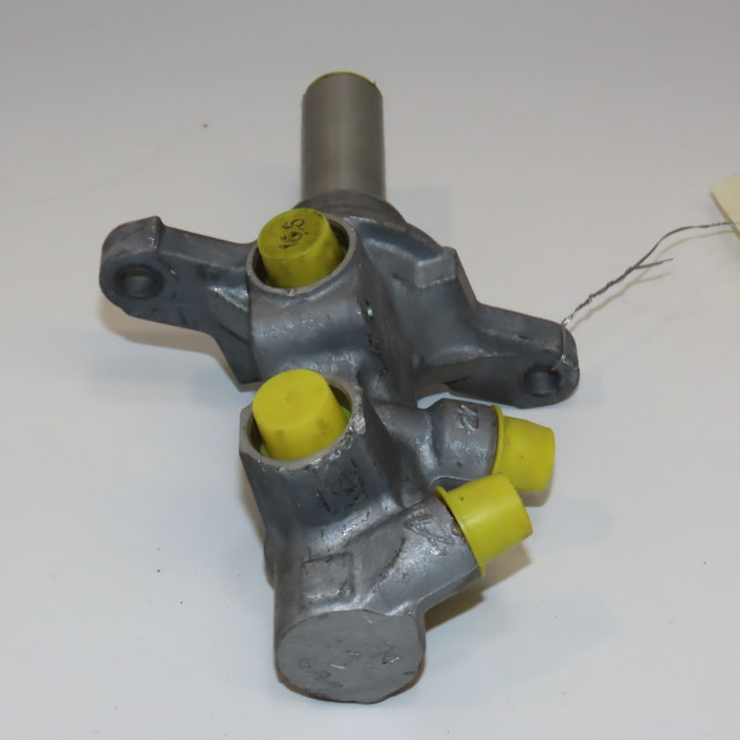 Maitre cylindre occasion FORD ECOSPORT 2394055 4