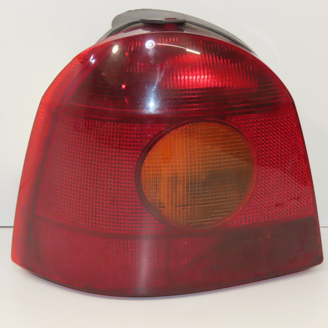 Feu arrière gauche occasion RENAULT TWINGO I Phase 3 08-2000->06-2007 1.2i 16v 7700426319 1