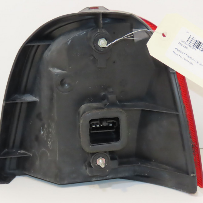 Feu arrière gauche occasion RENAULT TWINGO I Phase 3 08-2000->06-2007 1.2i 16v 7700426319 2