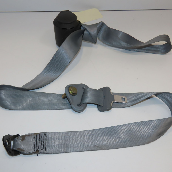 Ceinture arrière gauche occasion RENAULT TWINGO I Phase 3 08-2000->06-2007 1.2i 16v 8200703404 1