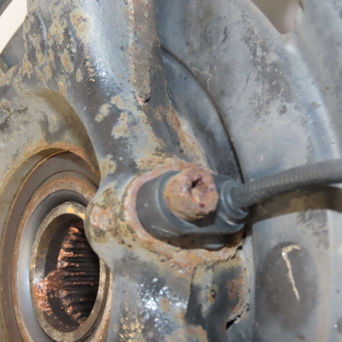 Moyeu ard occasion B.M.W. SERIE 3 V Phase 1 03-2005->09-2008 33416760058 3