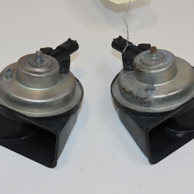 Klaxon  / avertisseur occasion B.M.W. SERIE 3 V Phase 1 03-2005->09-2008 61337159420 2