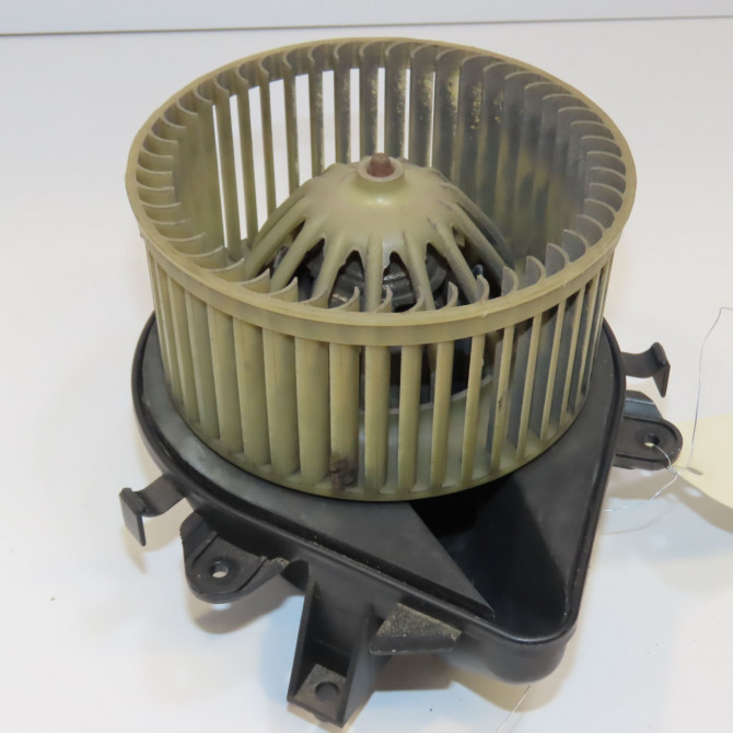 Ventilateur de chauffage occasion FIAT DOBLO I Phase 1 03-2001->12-2005 1.9 D 46723714 1