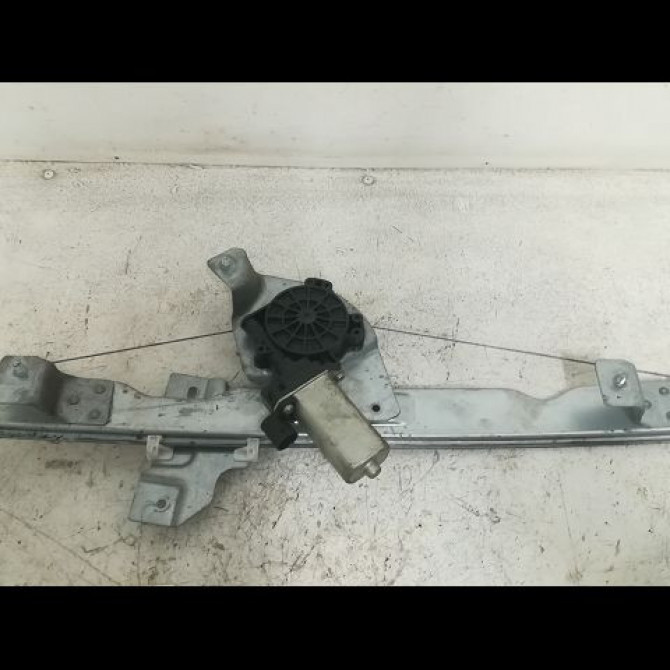 Mecanisme + moteur lève-glace avant droit occasion DACIA DUSTER Phase 1 03-2010->12-2013 1.5 DCI 8v 110ch 8200733828 1