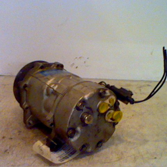 Compresseur air conditionne occasion VOLKSWAGEN GOLF IV GOLF IV Phase 1 1998-01-01->2005-06-30 1.9 SDI 1J0820803N 2