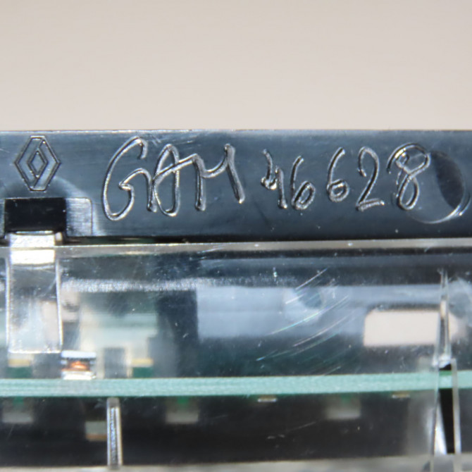 Feux stop supplementaire occasion RENAULT LAGUNA III Phase 1 10-2007->10-2010 2.0 DCI 130ch 265900001R 4