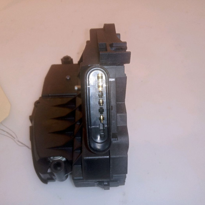 Serrure porte ard occasion FORD FOCUS III Phase 2 11-2014->... 1.0i 125ch 2099457 3