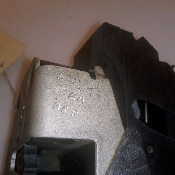 Serrure porte ard occasion FORD FOCUS III Phase 2 11-2014->... 1.0i 125ch 2099457 4