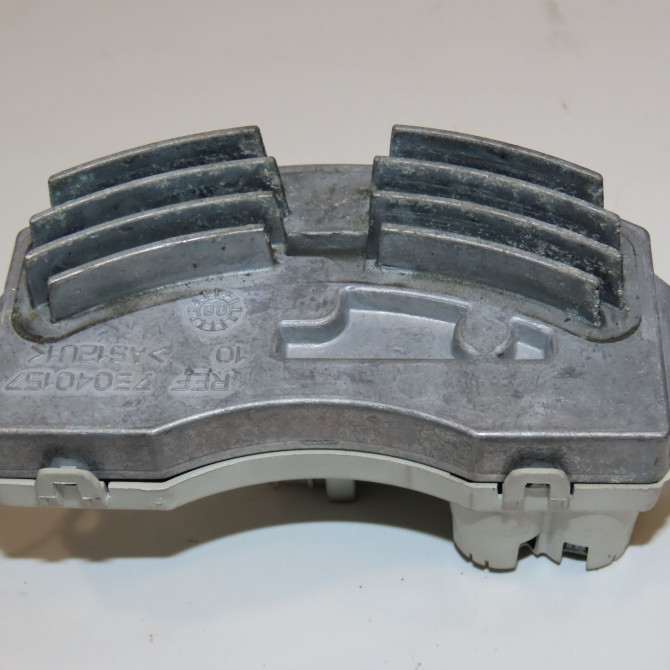 Resistance de chauffage occasion B.M.W. SERIE 3 V Phase 1 03-2005->09-2008 64119194595 1