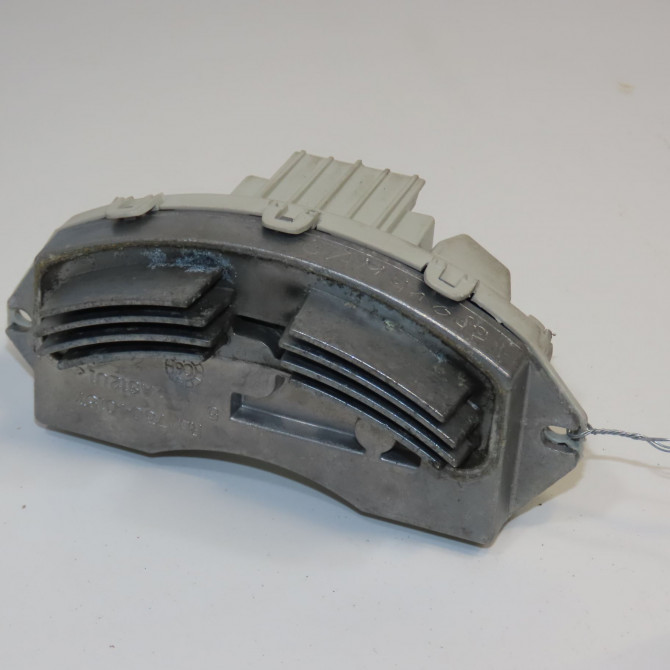 Resistance de chauffage occasion B.M.W. SERIE 3 V Phase 1 03-2005->09-2008 318D 122ch 64119194595 1