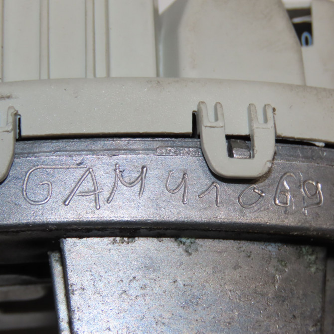 Resistance de chauffage occasion B.M.W. SERIE 3 V Phase 1 03-2005->09-2008 318D 122ch 64119194595 5