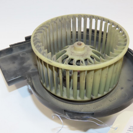 Ventilateur de chauffage occasion CITROEN AX Phase 1 01-1987->06-1991 1.0i 8v 45ch 96023444