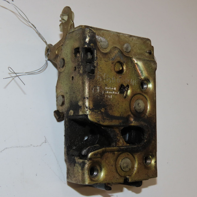 Serrure porte ard occasion CITROEN AX Phase 1 01-1987->06-1991 1.0i 8v 45ch 913836 1