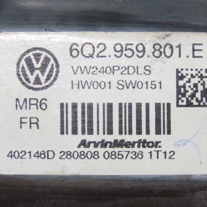 Mecanisme + moteur lève-glace avant droit occasion VOLKSWAGEN POLO IV Phase 2 05-2005->09-2009 1.2 60ch 6Q3837462J 5