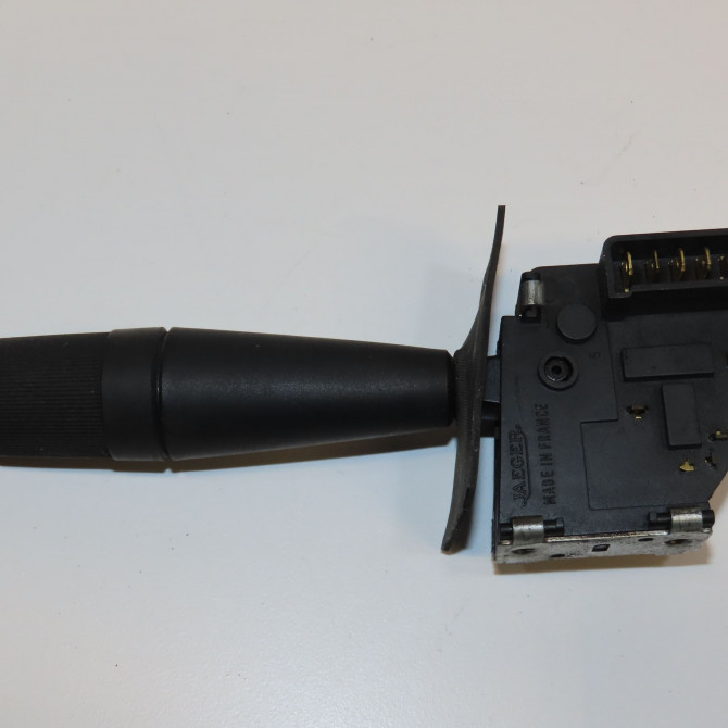 Commande essuie glace occasion PEUGEOT 205 205 Phase 2 1987-07-01->1998-12-31 1.8 D 2