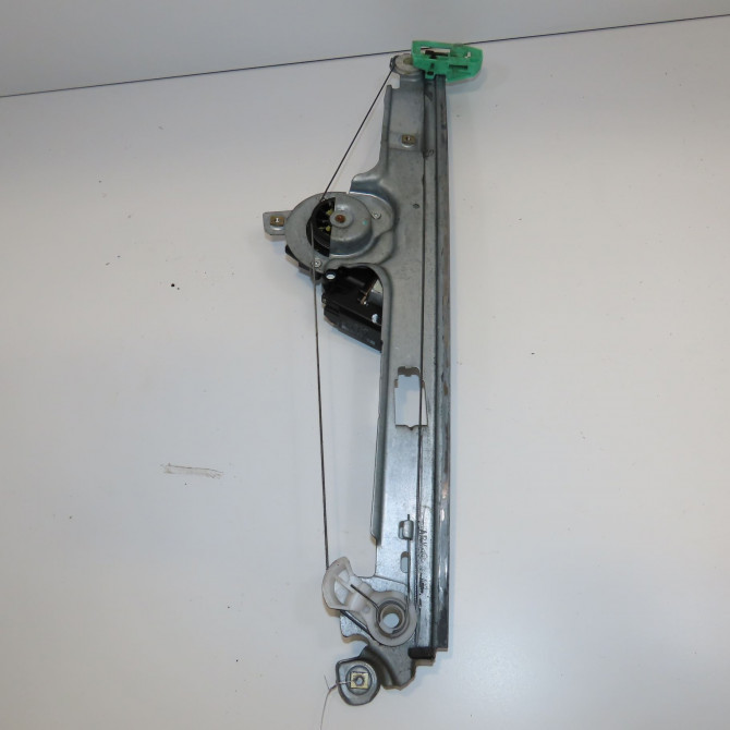Mecanisme+moteur leve-glace avg occasion RENAULT SCENIC II Phase 1 03-2004->09-2006 1.9 DCI 130ch 8201010937 2