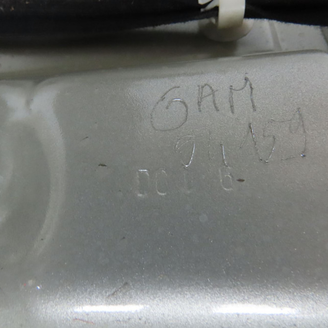 Hayon occasion RENAULT SCENIC II Phase 1 03-2004->09-2006 1.9 DCI 130ch 901001629R 4