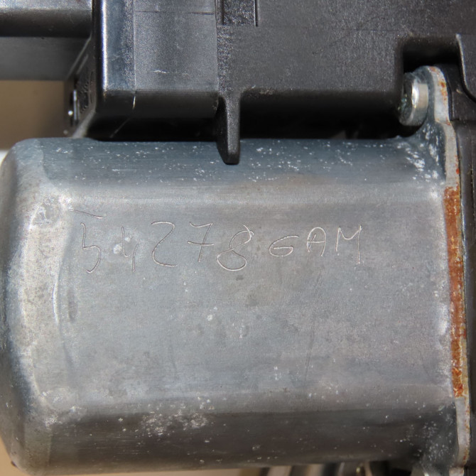 Mecanisme + moteur lève-glace avant droit occasion RENAULT CLIO III phase 2 ESTATE 03-2009->12-2014 8200843597 7