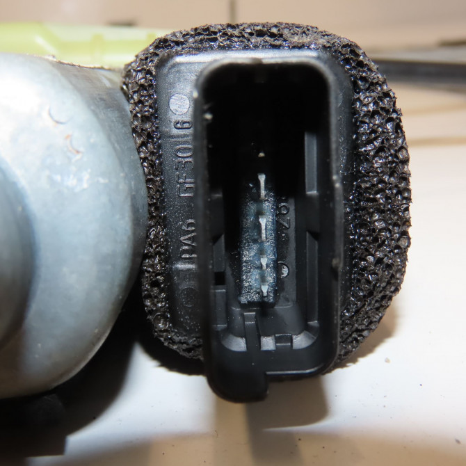 Mecanisme + moteur lève-glace avant droit occasion RENAULT MEGANE II Phase 2 01-2006->06-2009 1.9 DCI 130ch 8201010925 3