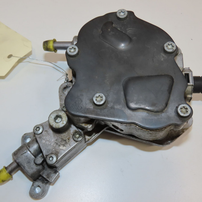 Pompe a vide occasion VOLKSWAGEN GOLF V Phase 1 11-2003->10-2008 1.9 TDI 105ch 1