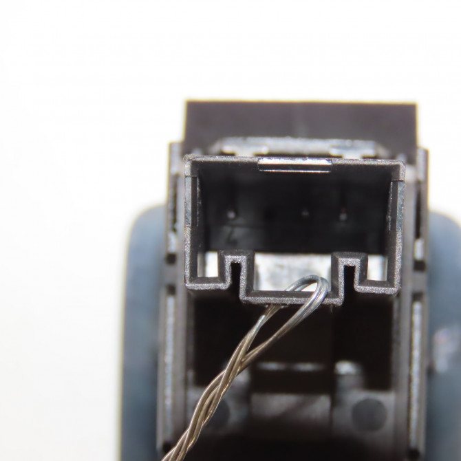 Volet de trappe carburant occasion VOLKSWAGEN TOURAN II Phase 1 09-2010->12-2015 1T0809857FGRU 3