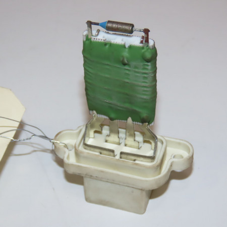 Resistance de chauffage occasion FORD FIESTA VI Phase 1 10-2008->11-2012 1.2i 60ch Ambiente