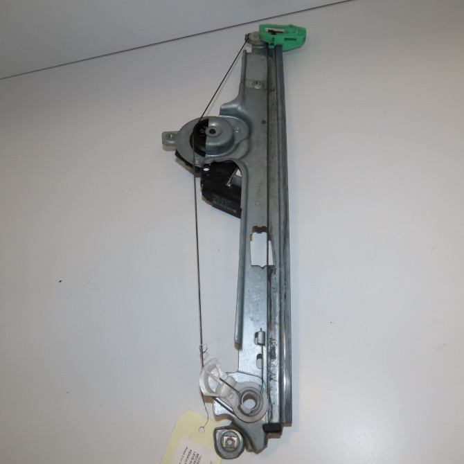 Mecanisme+moteur leve-glace avg occasion RENAULT SCENIC II Phase 2 09-2006->04-2009 2.0 DCI 150ch 8201010937 1