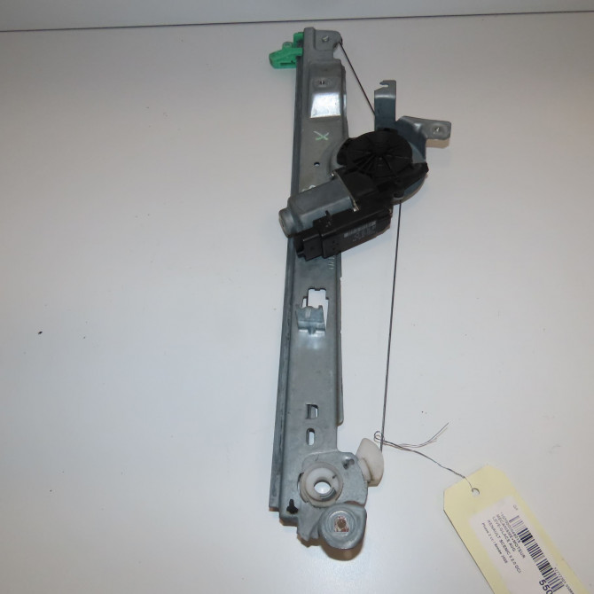 Mecanisme+moteur leve-glace avg occasion RENAULT SCENIC II Phase 2 09-2006->04-2009 2.0 DCI 150ch 8201010937 2