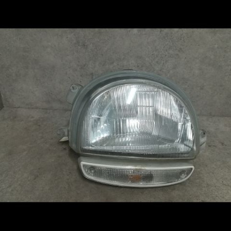 Phare droit occasion RENAULT TWINGO I Phase 1 04-1993->08-1998 1.2i 55ch 7701040499