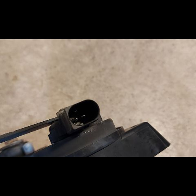 Klaxon  / avertisseur occasion AUDI A6 III Phase 1 05-2004->10-2008 2.4i V6 180ch 4F0951223A 2