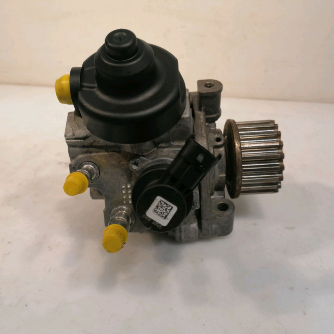 Pompe hp occasion RENAULT CLIO IV Phase 1 07-2012->... 1.5 DCI 75ch 167007358R 3