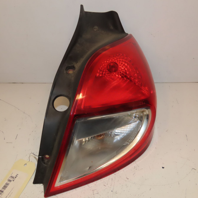Feu arrière droit occasion RENAULT MEGANE II Phase 2 01-2006->06-2009 1.5 DCI 105ch 8200413216 1