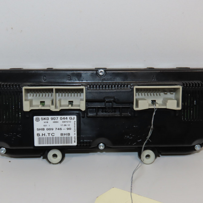 Commande de chauffage occasion VOLKSWAGEN GOLF VI 5K0907044HAZJU 2