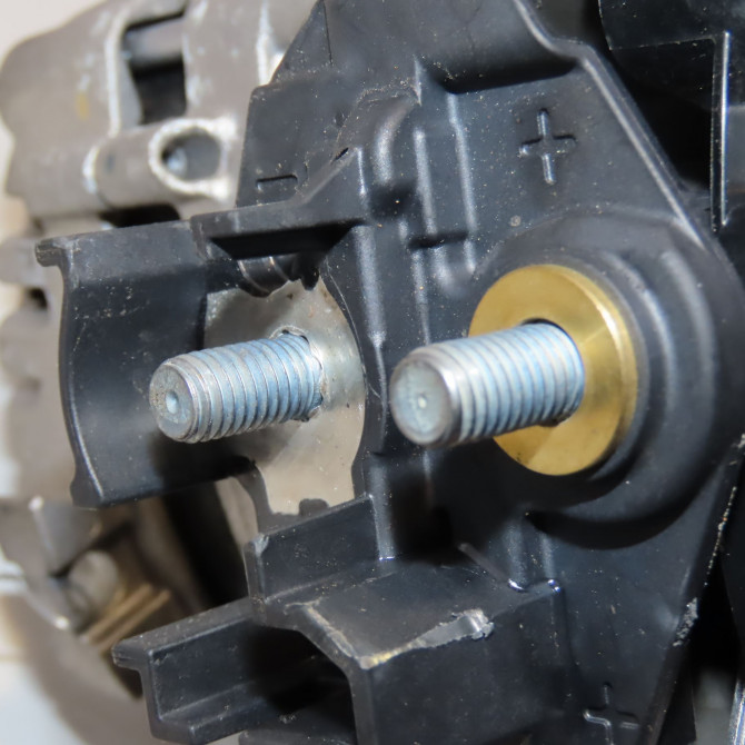 Alternateur occasion FORD 2529548 4