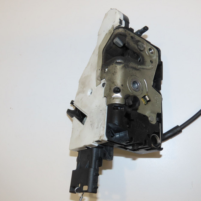 Serrure porte avd occasion PEUGEOT 207 Phase 1 04-2006->06-2013 1.6 HDI 8v 92ch 9136W6 1