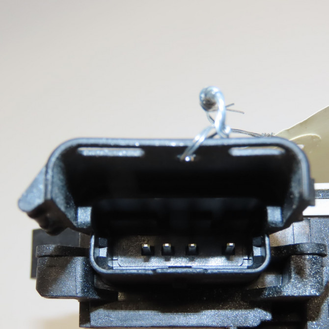 Serrure porte avd occasion PEUGEOT 207 Phase 1 04-2006->06-2013 1.6 HDI 8v 92ch 9136W6 4