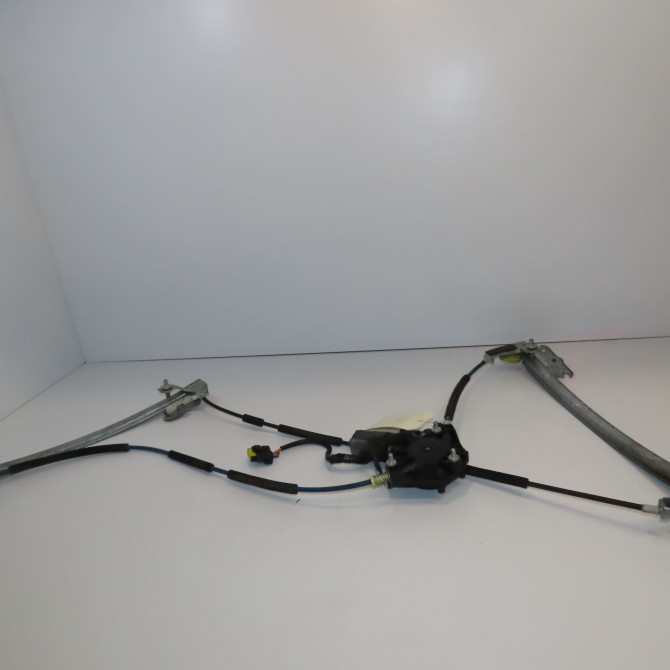 Mecanisme + moteur lève-glace avant droit occasion ALFA ROMEO ALFA GT Phase 1 03-2004->12-2010 1.9 JTDm 150ch 60681592 2