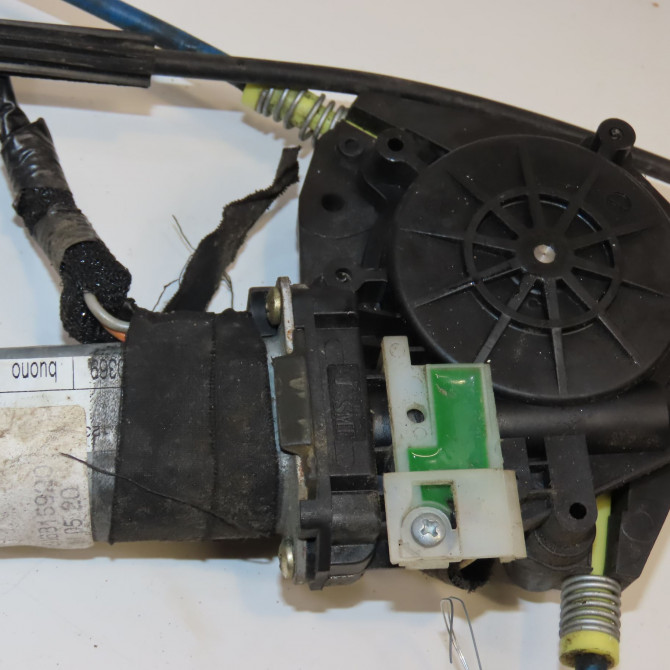 Mecanisme + moteur lève-glace avant droit occasion ALFA ROMEO ALFA GT Phase 1 03-2004->12-2010 1.9 JTDm 150ch 60681592 3