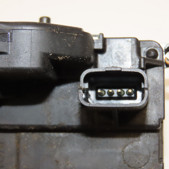 Serrure porte ard occasion RENAULT SCENIC III Phase 3 04-2013->... 1.5 DCI 110ch 825020004R 5