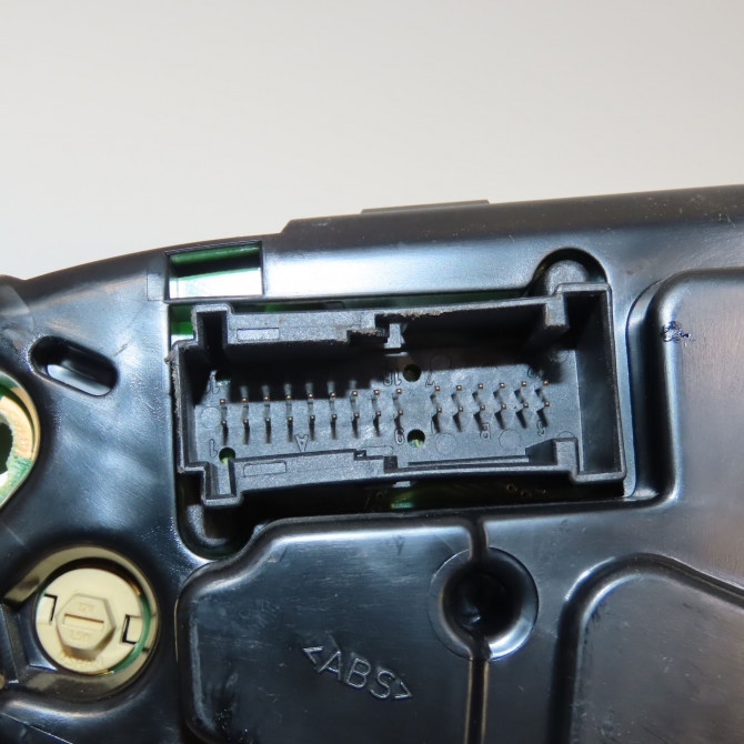 Compteur occasion MERCEDES CLASSE CLK I 2085400311 3