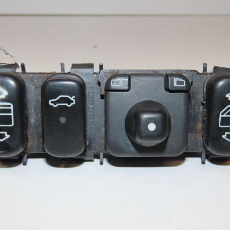 Commande lève-glace porte avant gauche occasion MERCEDES CLASSE CLK I