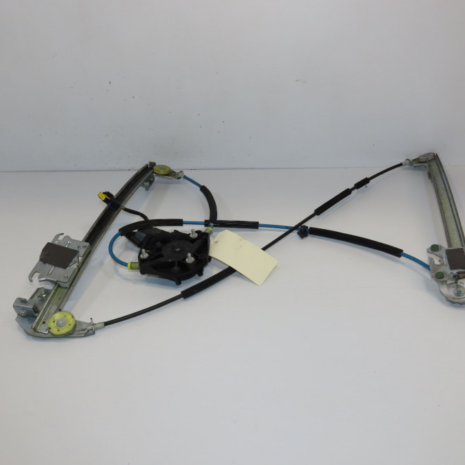 Mecanisme + moteur lève-glace avant droit occasion ALFA ROMEO ALFA GT Phase 1 03-2004->12-2010 1.9 JTDm 150ch 60681592 2