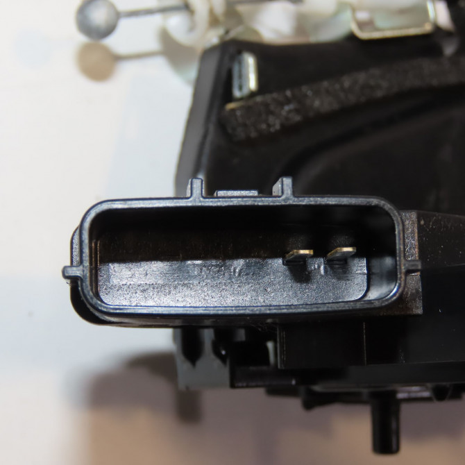 Serrure porte ard occasion NISSAN JUKE Phase 1 09-2010->... 1.5 DCI 110ch 825001KA2A 5