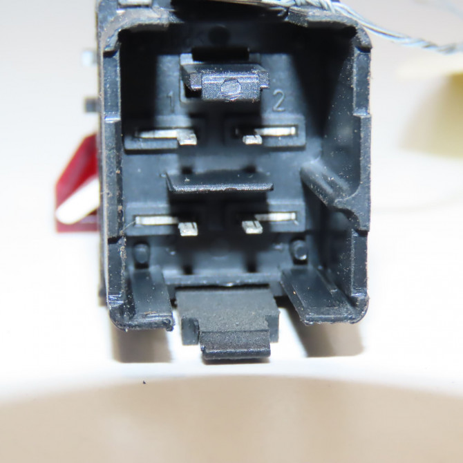 Bouton de warning occasion VOLKSWAGEN TOURAN II Phase 1 09-2010->12-2015 1T0953509B 3