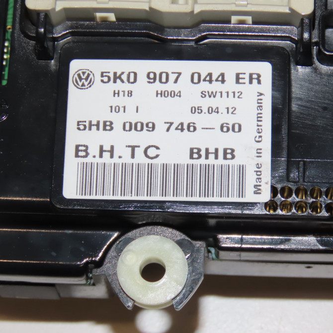 Commande de chauffage occasion VOLKSWAGEN TOURAN II Phase 1 09-2010->12-2015 5K0907044HAZJU 5