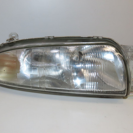 Phare droit occasion FORD FIESTA IV Phase 1 09-1995->09-1999 1.3i 1042630